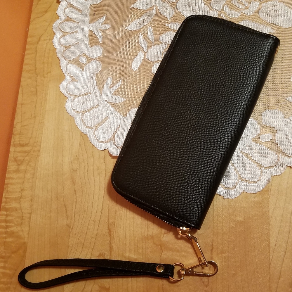Clutche wallet